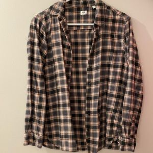 Uniqlo flannel shirt, XS. Good condition.
